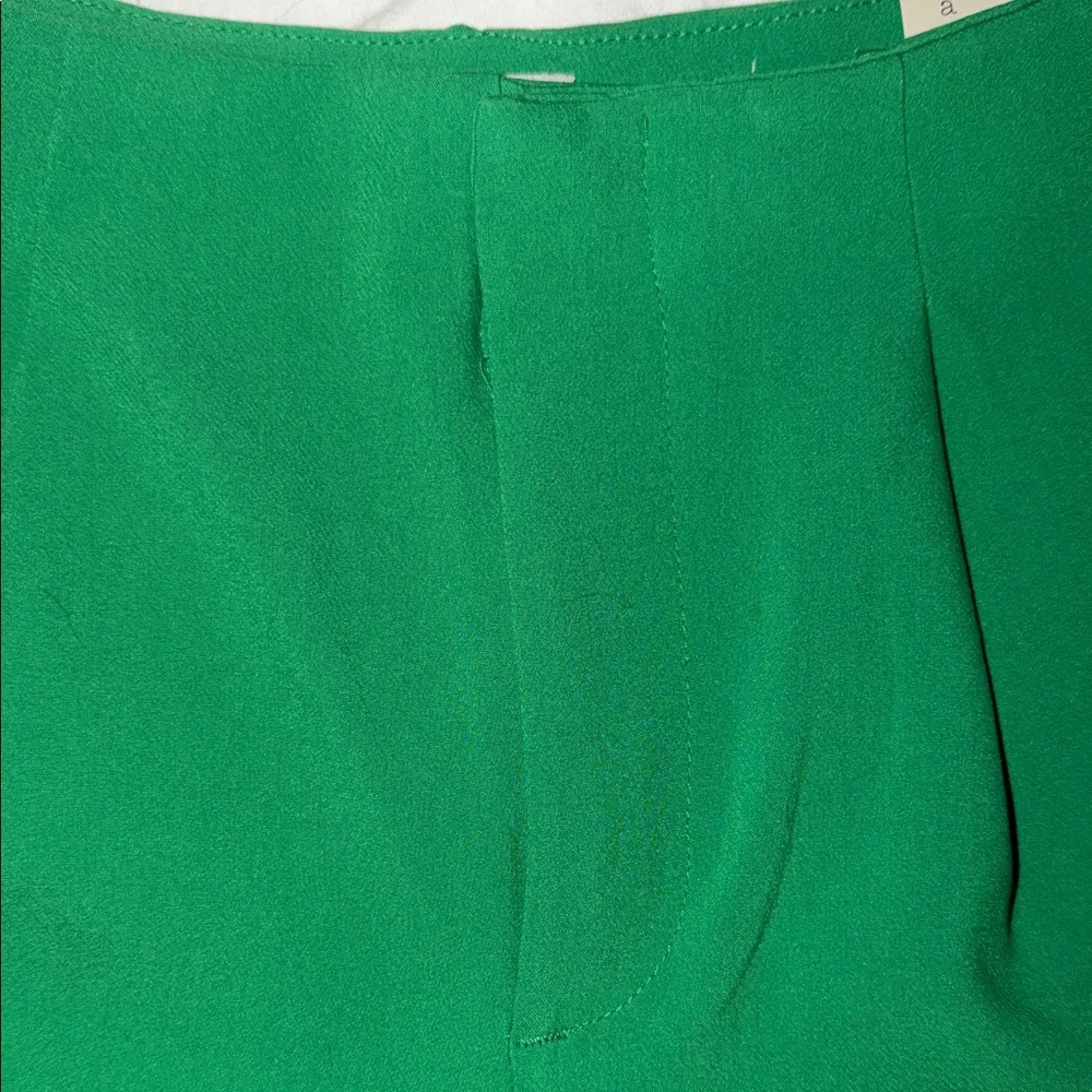A New Day Green Women's Shorts Size 8 NWT - Picture 5 of 10
